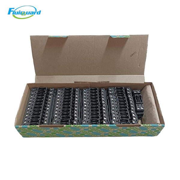 Terminals for installing fuses type uk 6-f si/c